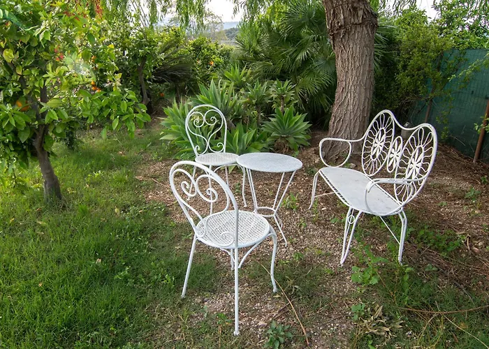 Els Tarongers Perfect For Families Or Friends